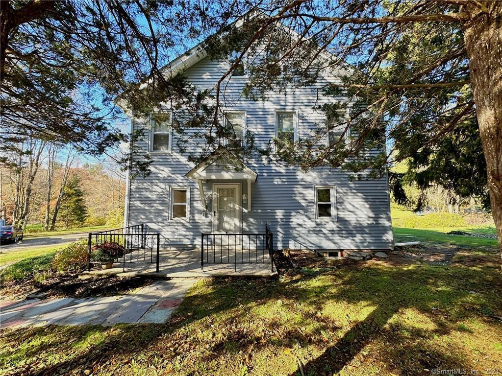 Foto principal - 1224 Racebrook Rd