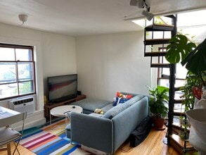 Building Photo - 49 Brimmer St