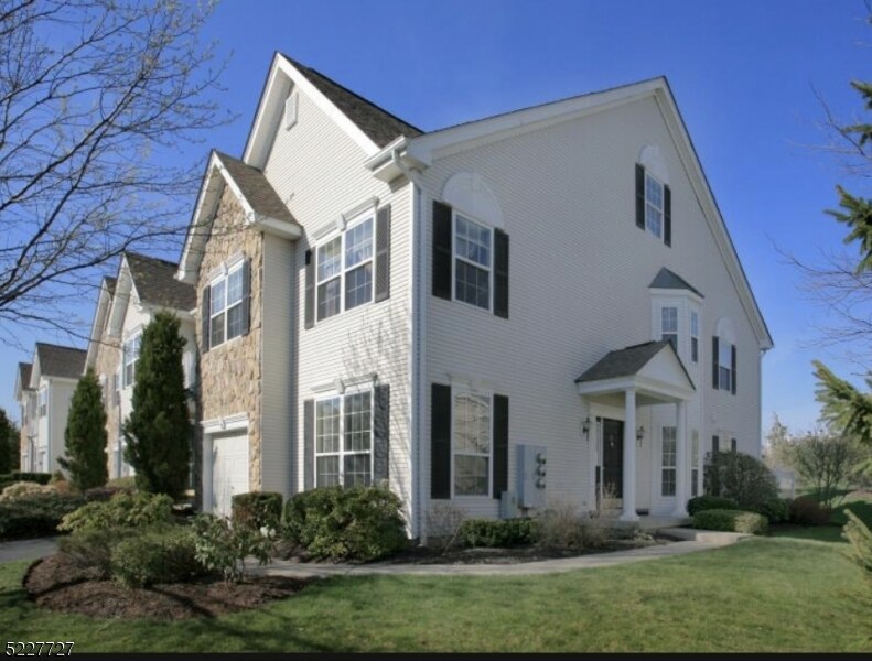 21 Mayflower Dr, Bernards, NJ 07920 Apartment for Rent in Bernards