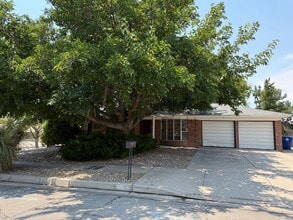 Building Photo - 8201 Portales St NE