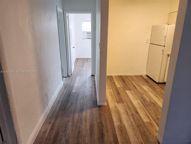 Foto del edificio - 2640 NW 2nd St