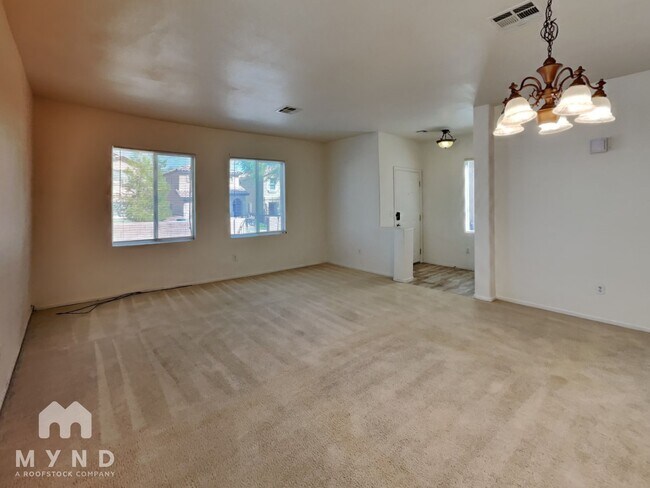 Building Photo - 264 Bent Sunflower Ct