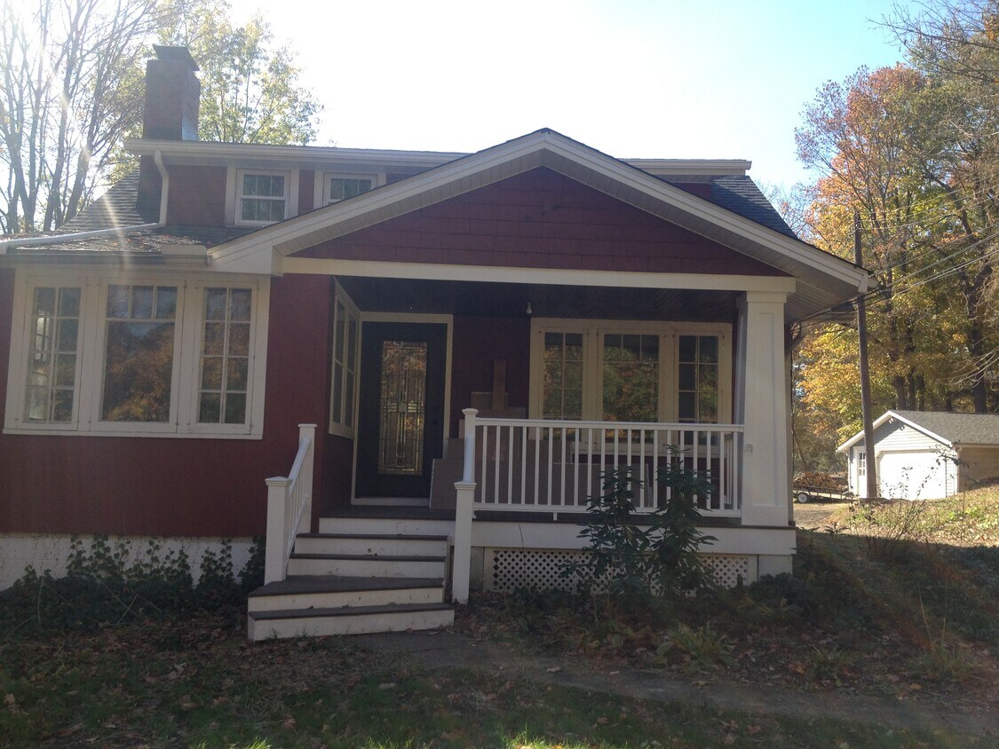 Primary Photo - 140 Claridon Rd