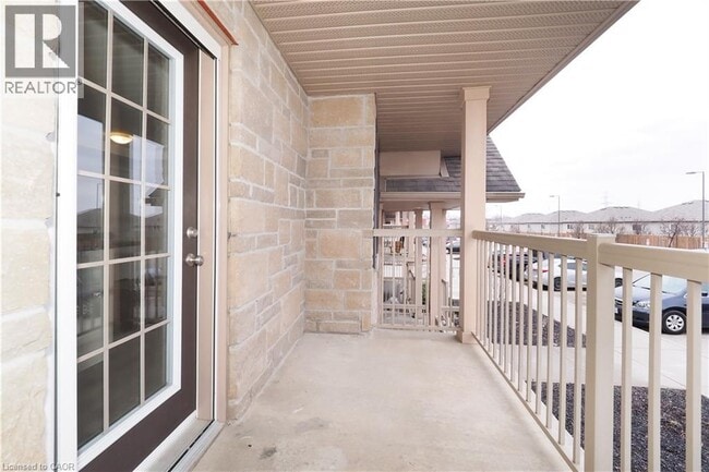 Building Photo - 1460 Highland Rd W