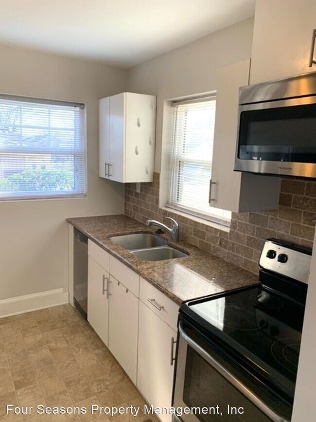 Building Photo - 2 br, 1 bath House - 1422 Nassau Boulevard