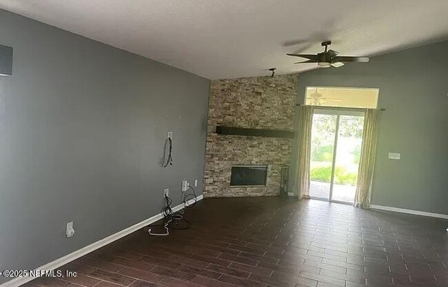 Building Photo - 1806 Forest Creek Dr