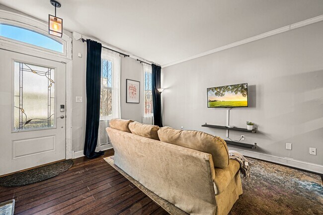 Foto del edificio - 3936 Spring Garden St