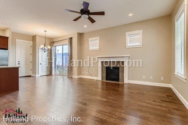 Building Photo - 3 br, 2.5 bath House - 27451 SW Copper Cre...