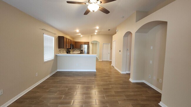 Foto del edificio - 7955 Carriage Pointe Dr