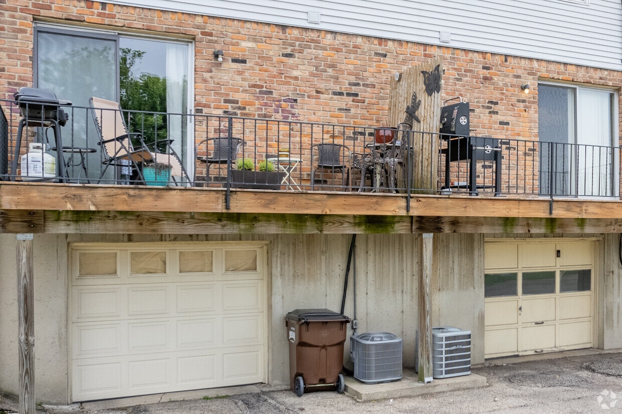 Building Photo - 834-838 Jackson Ln
