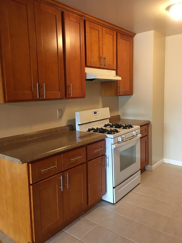 Primary Photo - 428 89th St