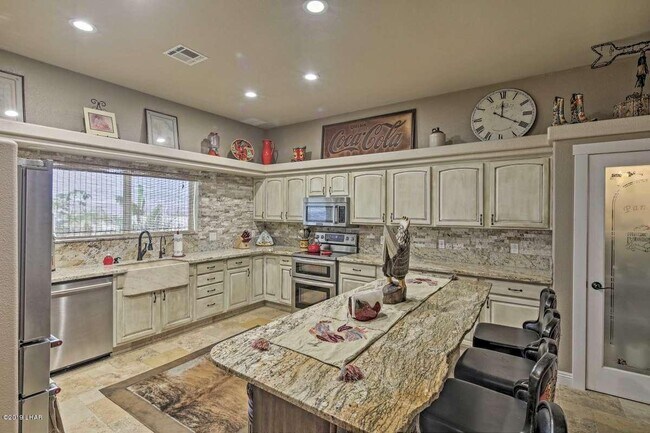 Foto del edificio - 930 Lakeside Dr