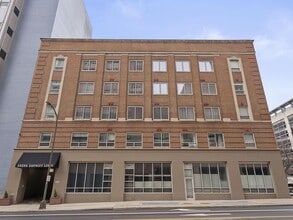 Building Photo - 221 N Front St