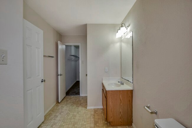 Foto del edificio - 18231 Valebluff Ln