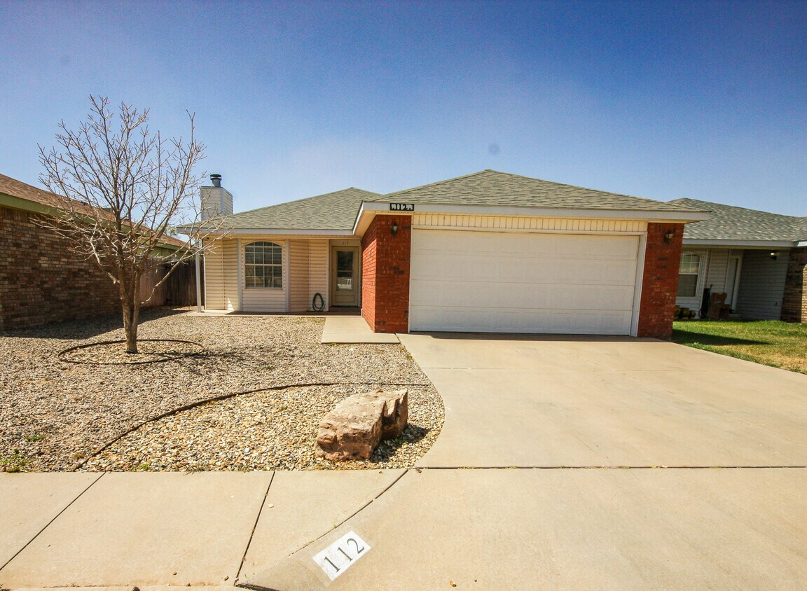 112 Burro Trl, Clovis, NM 88101 House Rental in Clovis, NM