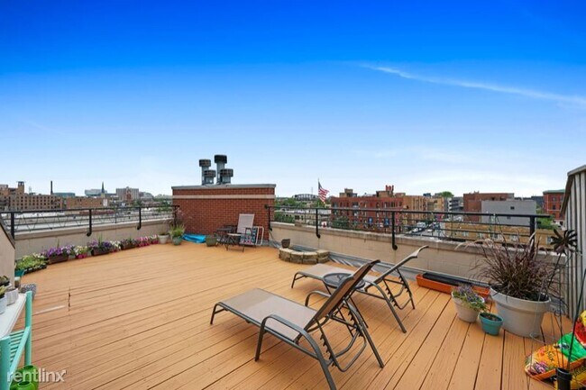 Foto del edificio - 2 br, 2 bath Condo - 1516 W Grand Ave