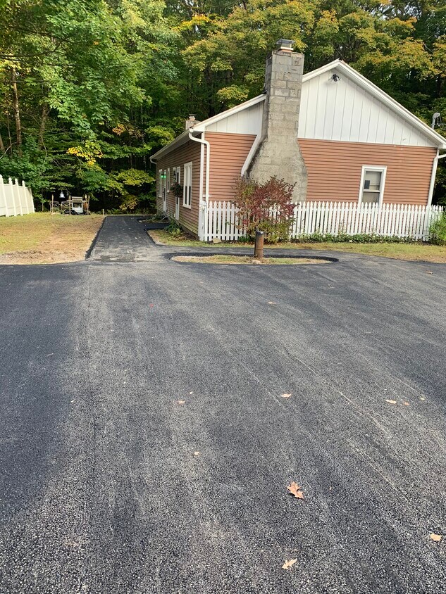 Primary Photo - 131 Ernst Rd