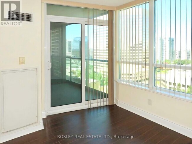 Photo du bâtiment - 15 Greenview Ave