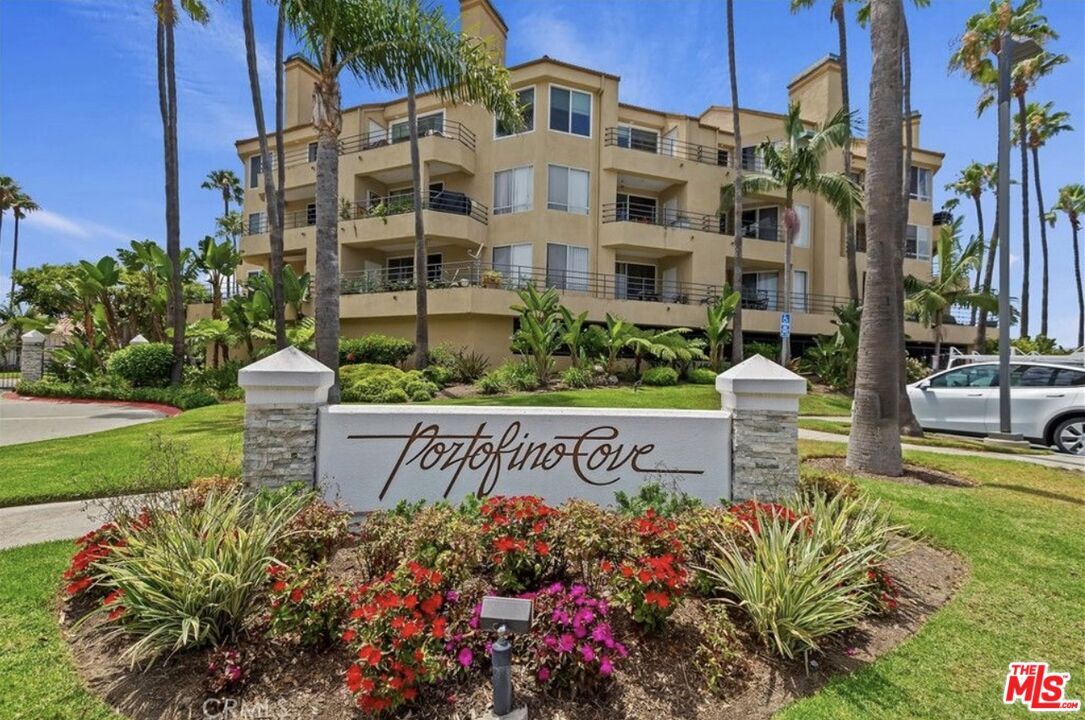Foto principal - 16291 Countess Dr