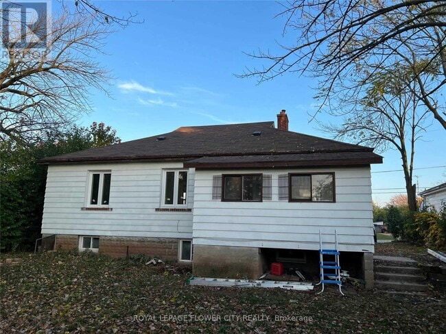 Building Photo - 37 Warwick Rd