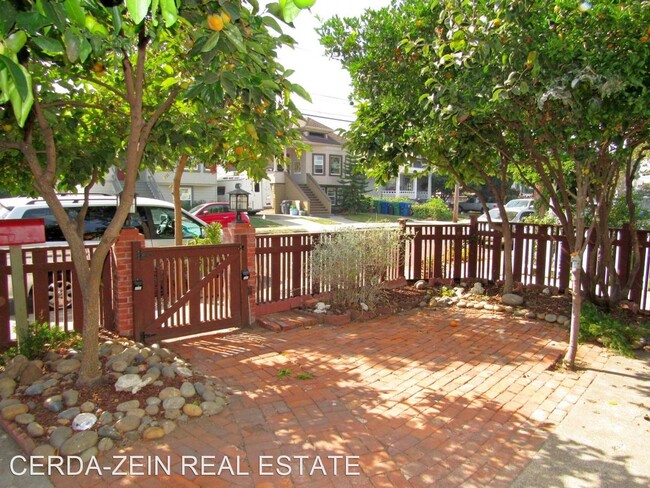 Foto del edificio - 3 br, 2.5 bath House - 1519 PACIFIC AVE 1519