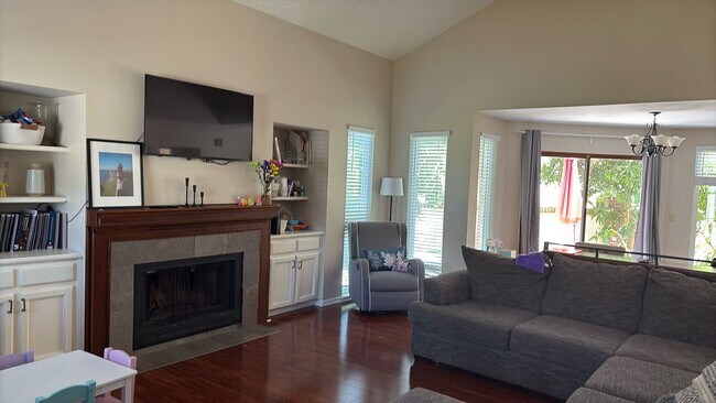 Building Photo - Wekiva Springs Home!! Community Pool !!!Gr...