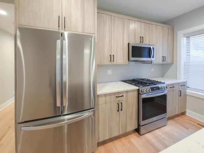 Foto del edificio - 2537 N Campbell Ave