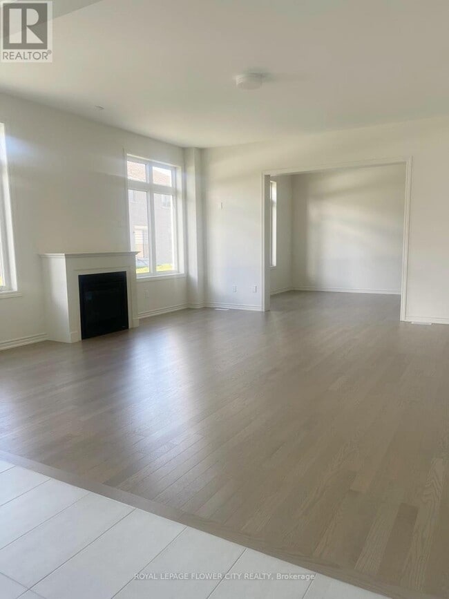 Building Photo - 26 Twinleaf Cres