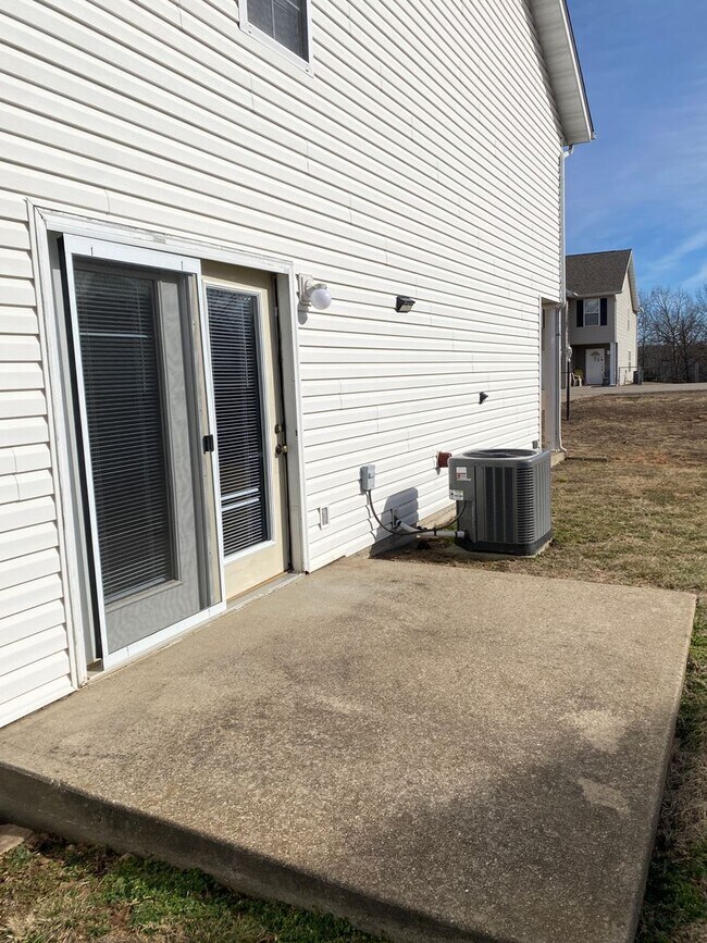 Foto del edificio - 16785 Huntington Ln