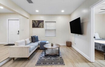 Building Photo - 4603 N Ocean Blvd