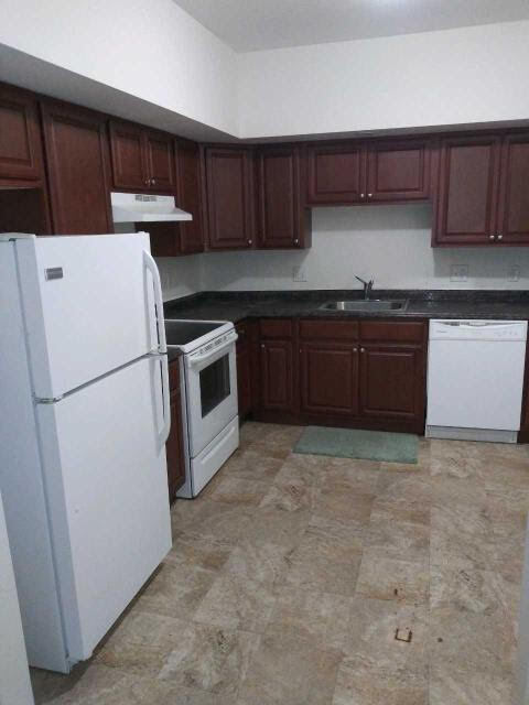 Building Photo - 79 Claudia Dr