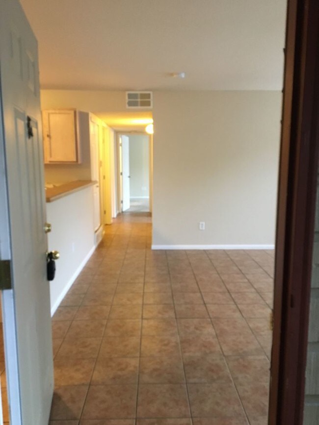 Foto del edificio - 8741 Dawson St