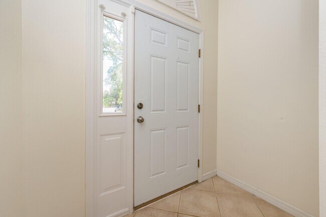Building Photo - 416a Bear Rd