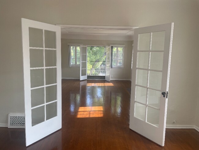 Foto del edificio - 141 N Bonnie Ave