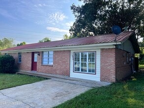 Building Photo - 11520 Klein Rd