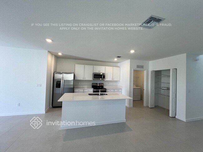 Foto del edificio - 714 Carlyle Way