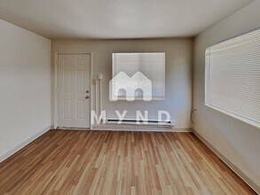 Building Photo - 2795 E 4th St Apt 1