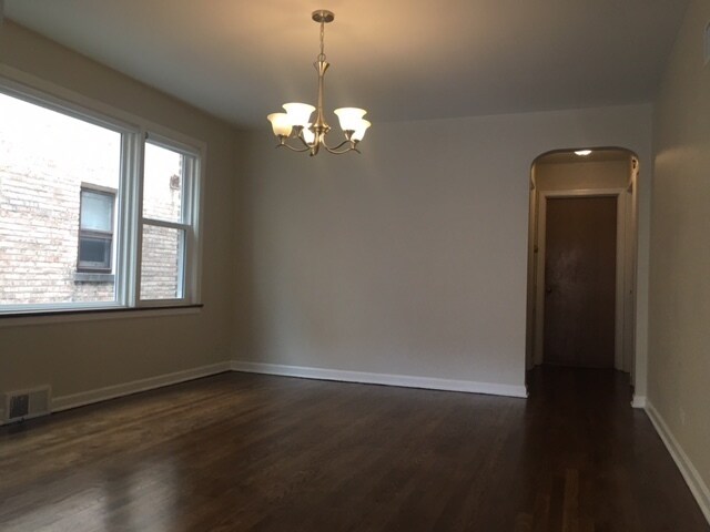 Foto del edificio - 5425 N Kimball Ave