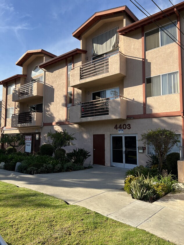 Foto del edificio - Toland Way Apartments
