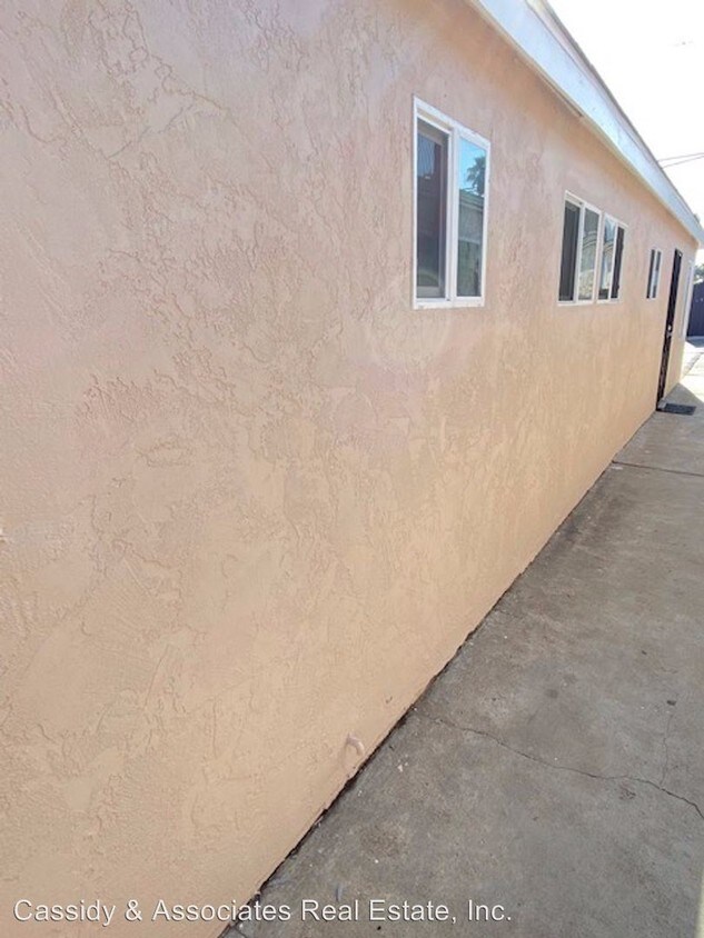 Primary Photo - 2155 Balboa Ave