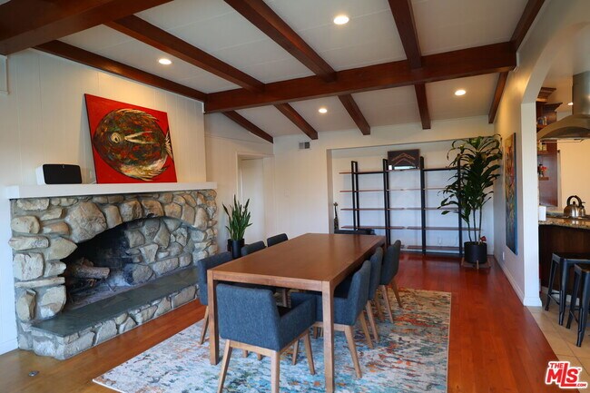 Foto del edificio - 4561 Don Felipe Dr