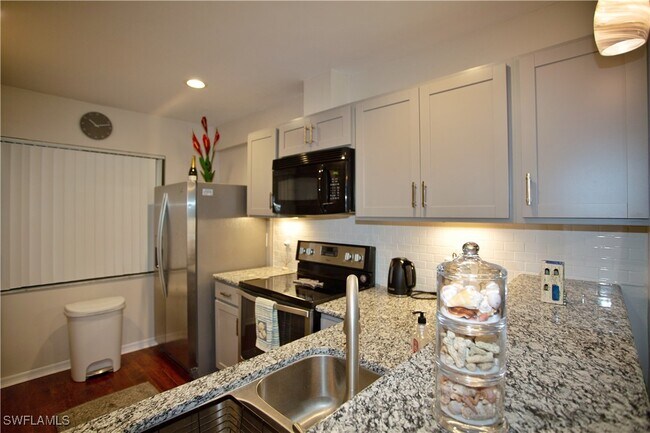 Foto del edificio - 9871 Citadel Ln