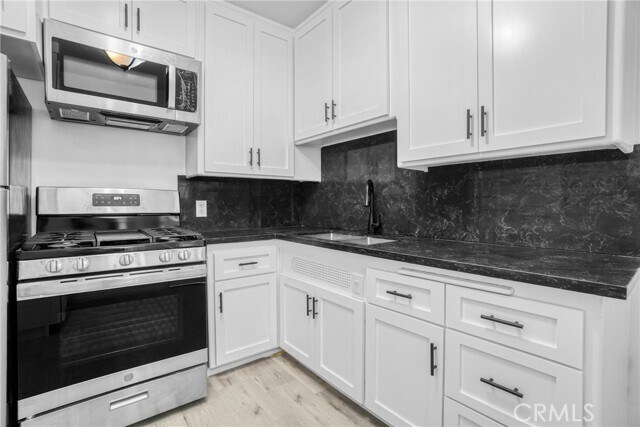 Foto del edificio - 10620 Holman Ave