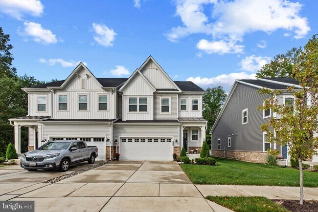 Building Photo - 513 Waters Lndg Dr