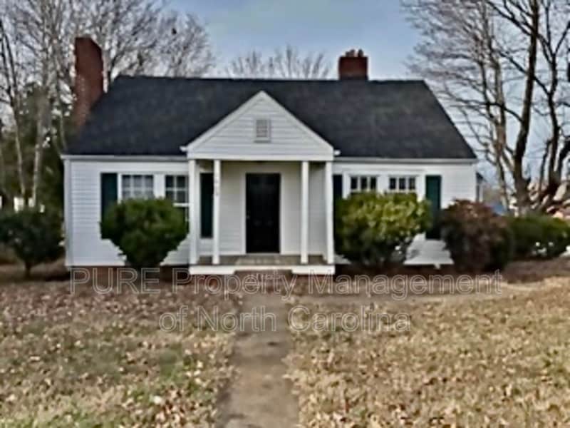 Primary Photo - 1402 S Main St