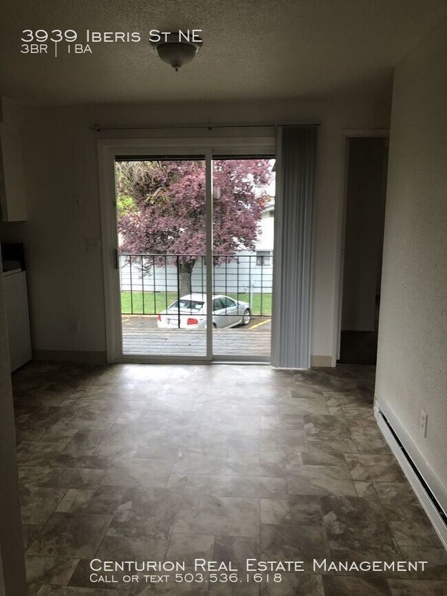 Foto del edificio - 3917-3939 Iberis St NE