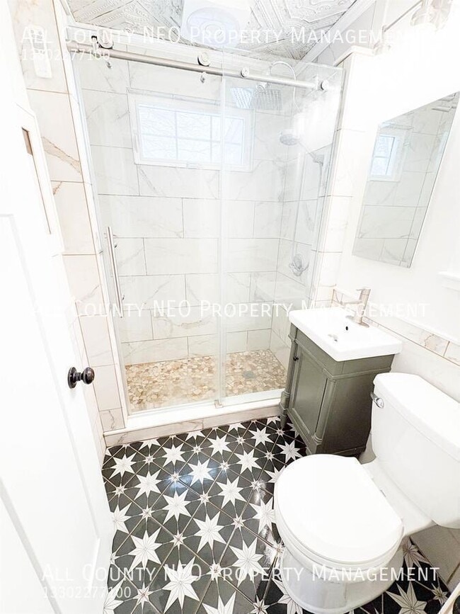 Foto del edificio - 2359 12th St