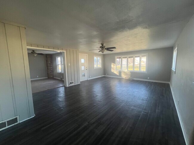 Foto del edificio - 1470 S Demeter Dr