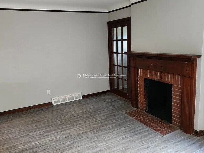 Foto del edificio - 61 Sunnycliff Dr