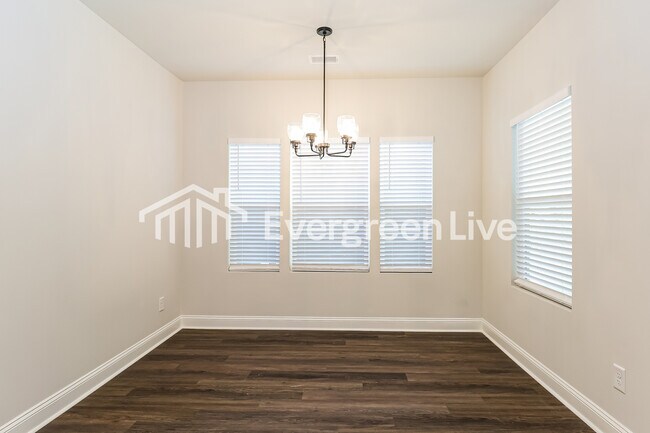 Foto del edificio - 4036 Grommet Ct